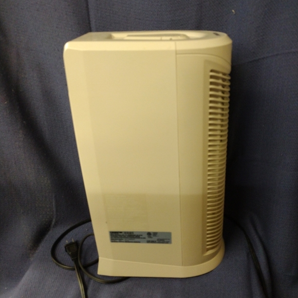 Oreck Air Tower Purifier Model  WK17500QPC 3-Speed Portable HEPA Filtration USED - Picture 7 of 14
